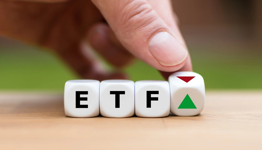 [2025] 美股适合长期持有及长期定投的价值ETF,成长股ETF和科技ETF-图片1